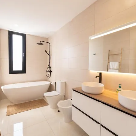 Βίλα Luxury Villa Andrea - Seaviews - Panoramic Seaviews - Heated Private Pool *