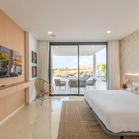 Luxury Villa Andrea - Seaviews - Panoramic Seaviews - Heated Private Pool