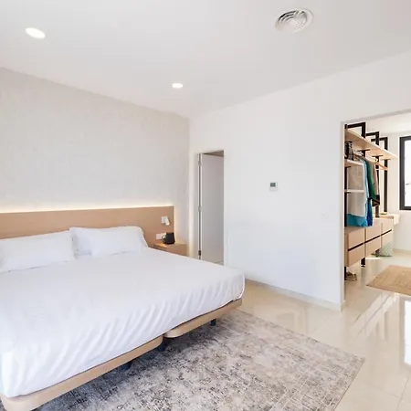 Luxury Villa Andrea - Seaviews - Panoramic Seaviews - Heated Private Pool Βίλα *